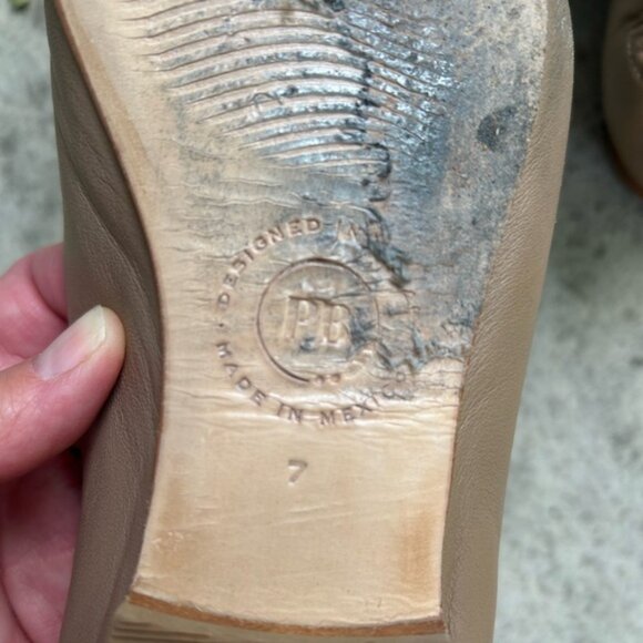 Poppy Barley Taupe On the Go Ballet flats, size 7 - Picture 12 of 14